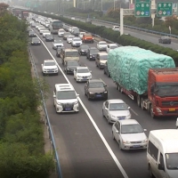 注意！河南高速交警嚴(yán)厲整治占用應(yīng)急車道違法行為