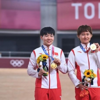 河南選手第二金！鮑珊菊獲場地自行車女子團(tuán)體競速冠軍