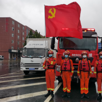 再戰(zhàn)強降雨！鄭州消防2000余名指戰(zhàn)員在全市86個救援站執(zhí)勤待命