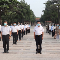 新鄉(xiāng)市退役軍人事務局舉行抗戰(zhàn)勝利紀念日“銘記歷史 致敬英雄”主題紀念活動